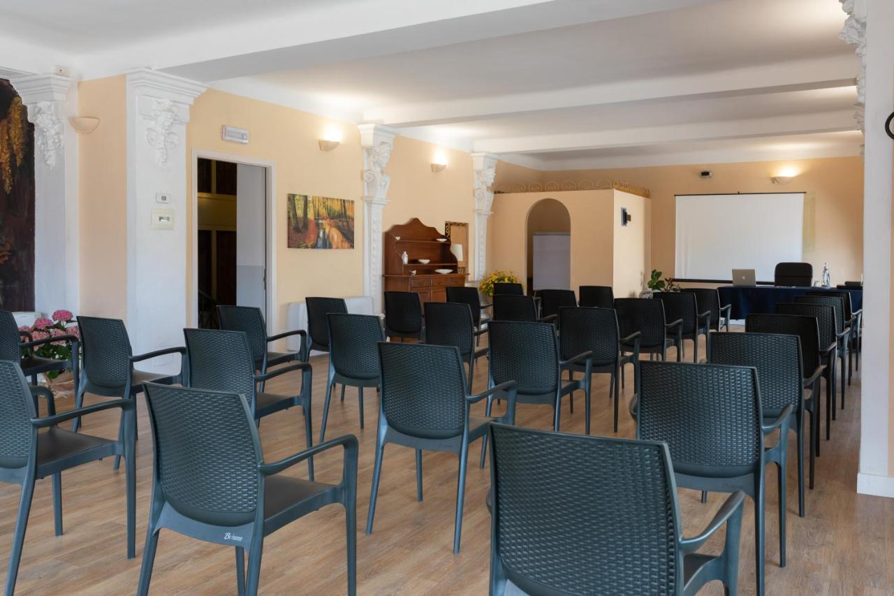 Hotel La Nuova Rotaia Gallarate Luaran gambar