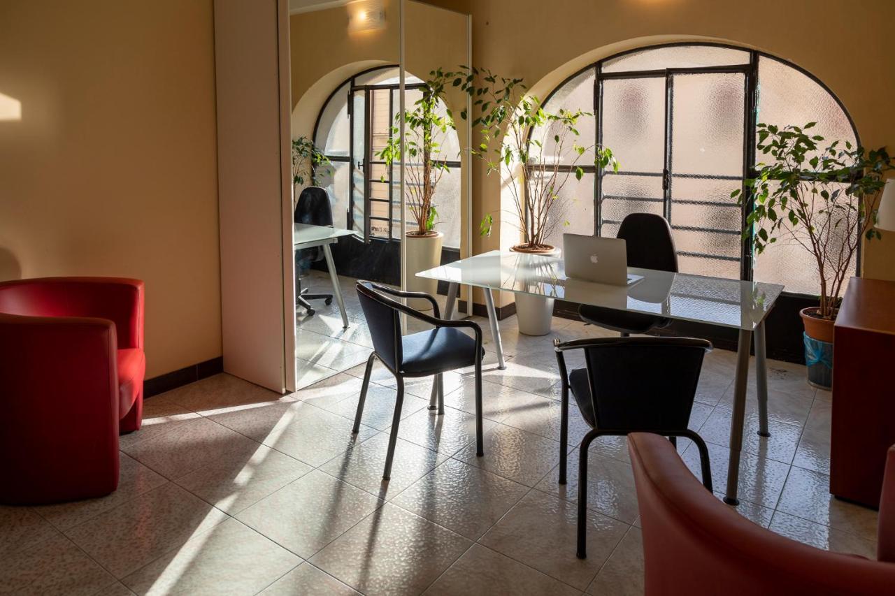 Hotel La Nuova Rotaia Gallarate Luaran gambar