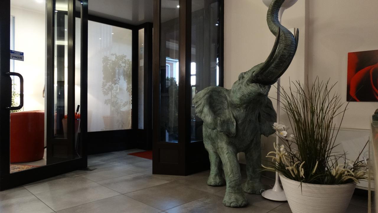 Hotel La Nuova Rotaia Gallarate Luaran gambar