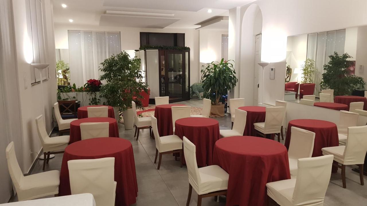 Hotel La Nuova Rotaia Gallarate Luaran gambar