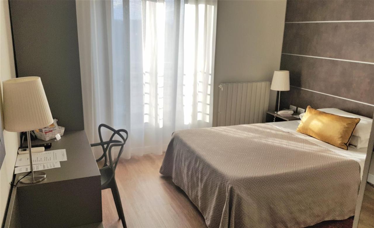 Hotel La Nuova Rotaia Gallarate Luaran gambar
