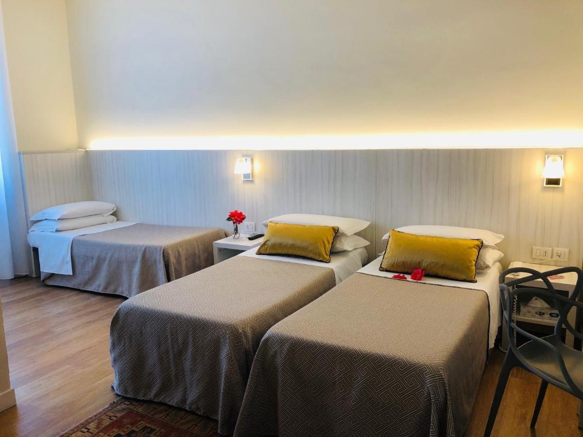 Hotel La Nuova Rotaia Gallarate Luaran gambar