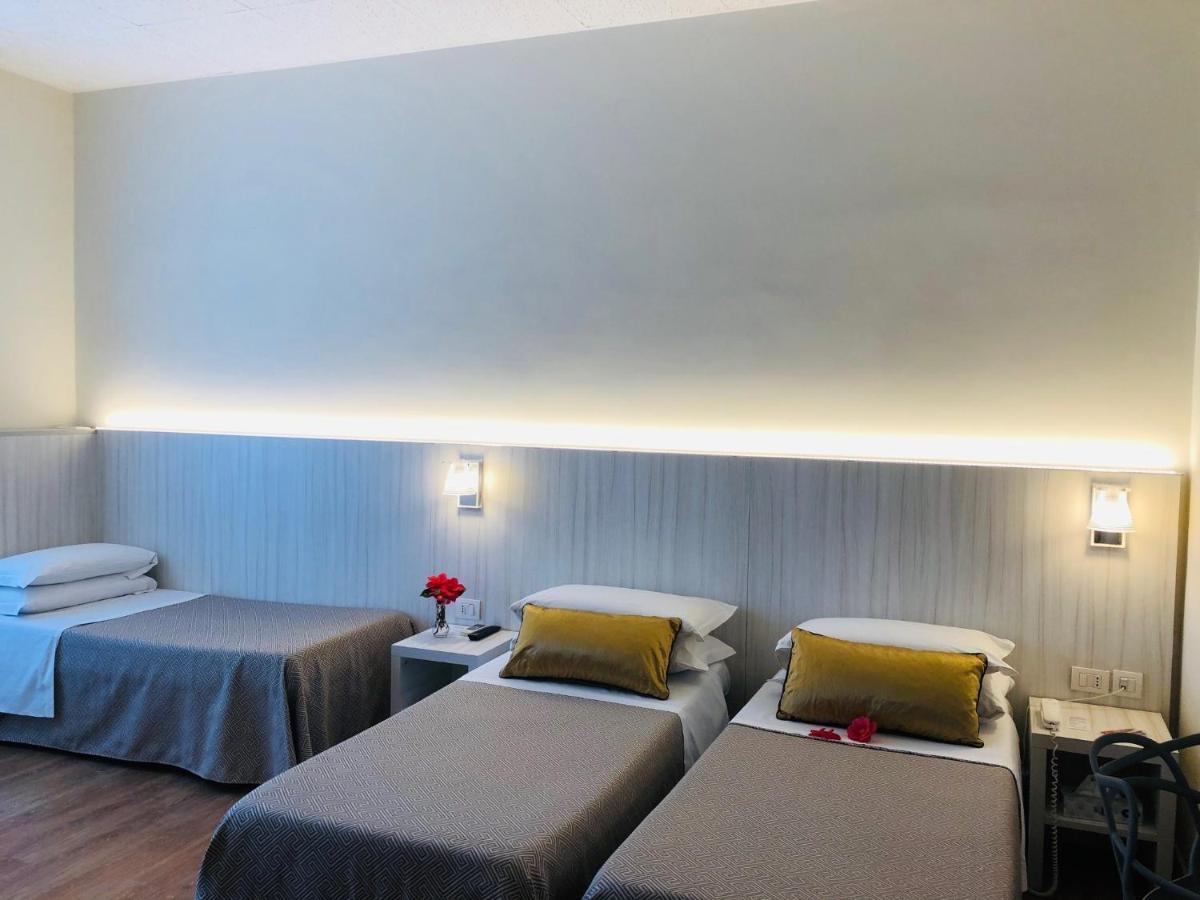 Hotel La Nuova Rotaia Gallarate Luaran gambar